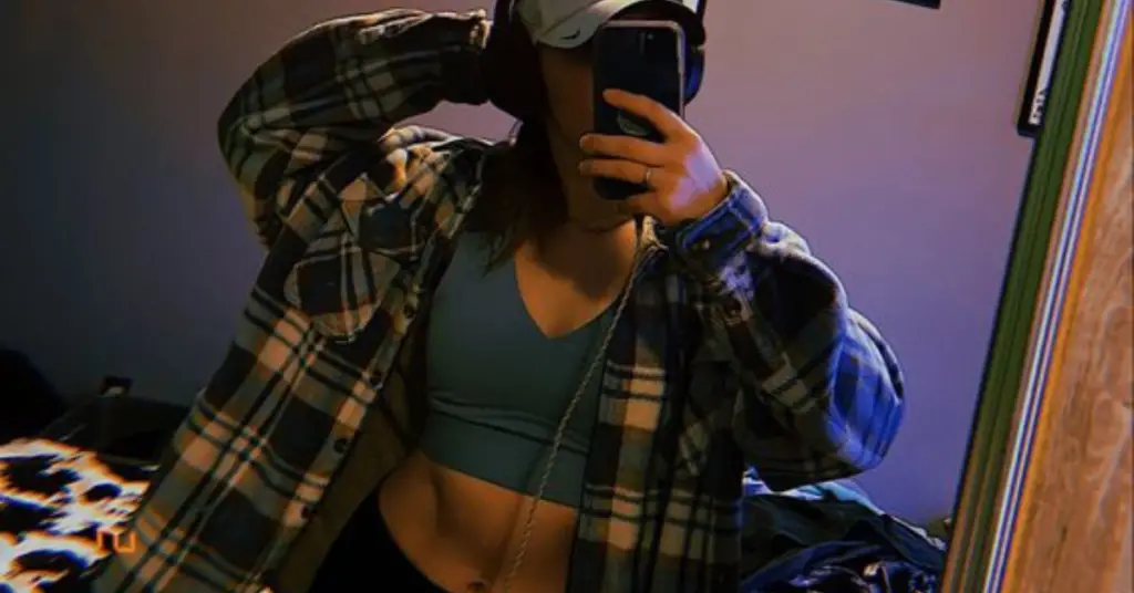 Flannel Gym Outfit